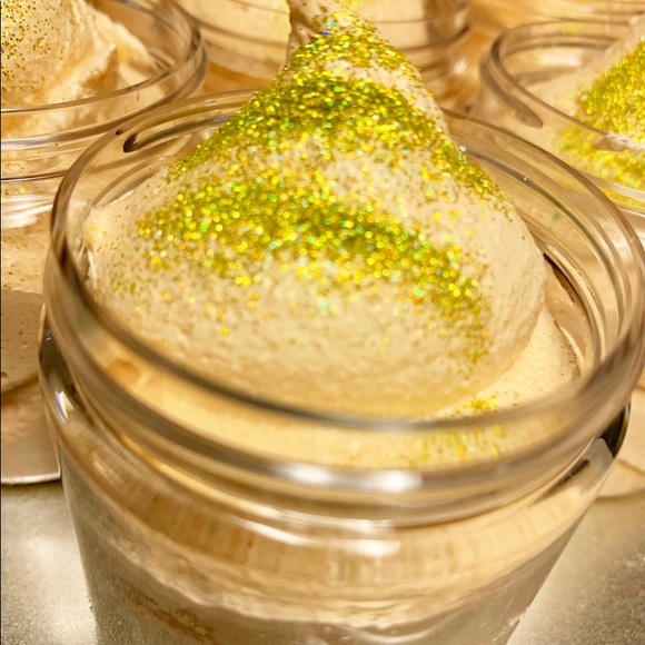 Snickydoodles whipped sugar scrub - Picture 2 of 3